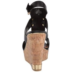 GUESS Women's Halla Platform, Black, Size 8.0